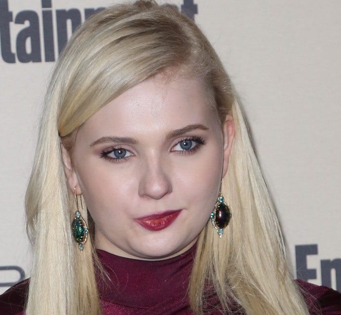 Abigail Breslin wears her blonde hair down at the 2015 Entertainment Weekly Pre-Emmy Party
