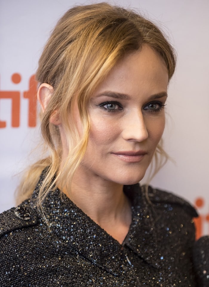 Diane Kruger paired softly tousled blonde hair, smoky eye makeup, and a natural lip with her Chanel couture look at the 2015 Toronto International Film Festival premiere of Sky