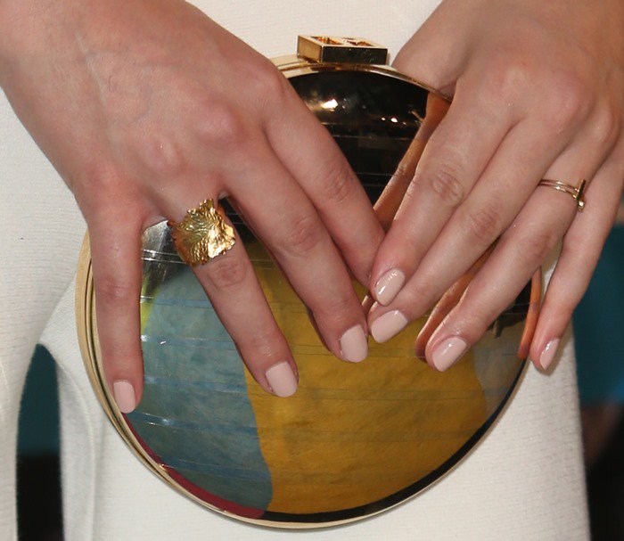 Hailee Steinfeld toted a Jill Milan clutch