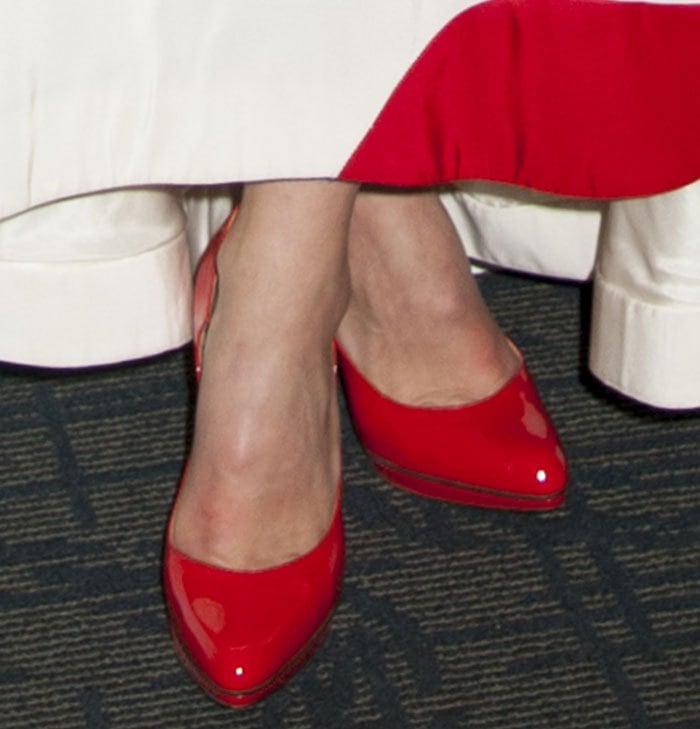 Olivia Wilde wears a pair of Paul Andrew pumps on her feet