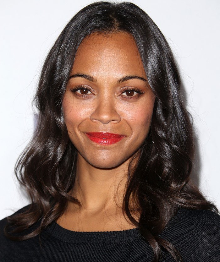 Zoe Saldaña attends the 2015 Elle Women in Hollywood Awards