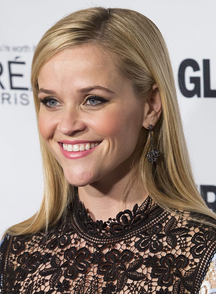 A closer look at Reese Witherspoon’s Erdem Resort 2016 dress, featuring intricate floral embroidery and a lace Victorian-style yoke