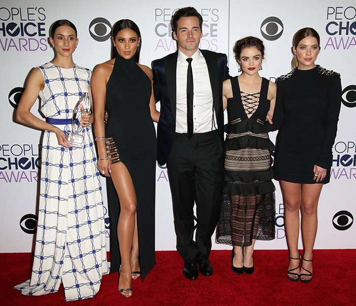 "Pretty Little Liars" stars at the 2016 People's Choice Awards at the Microsoft Theatre in Los Angeles on January 6, 2016