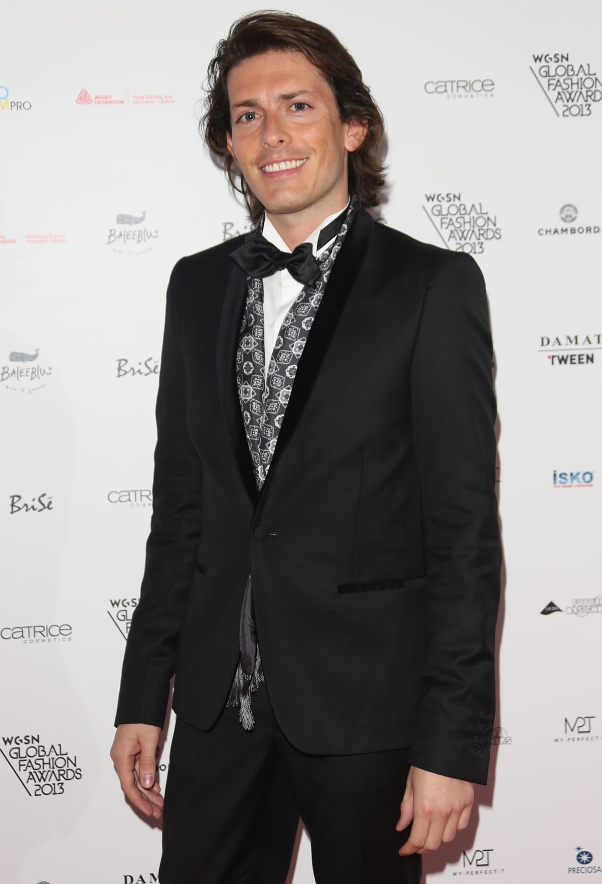 Born in Colombia and raised between Miami and London, Edgardo Osorio is the Founder and Creative Director of Aquazzura