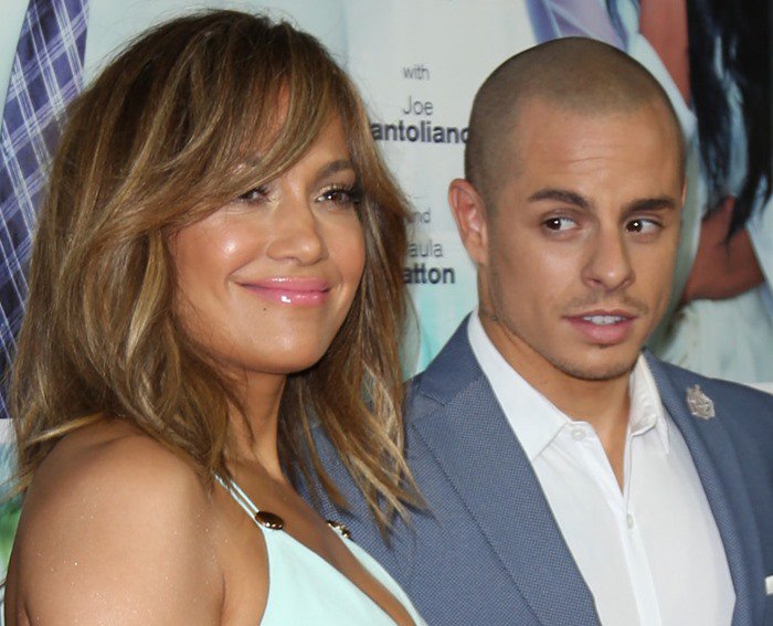 Jennifer Lopez in a mint-colored Cushnie et Ochs stretch-woven dress