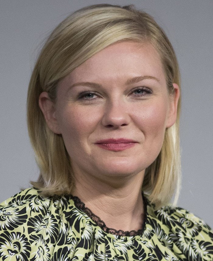 Kirsten Dunst's natural beauty shines through as she opts for a minimal makeup look