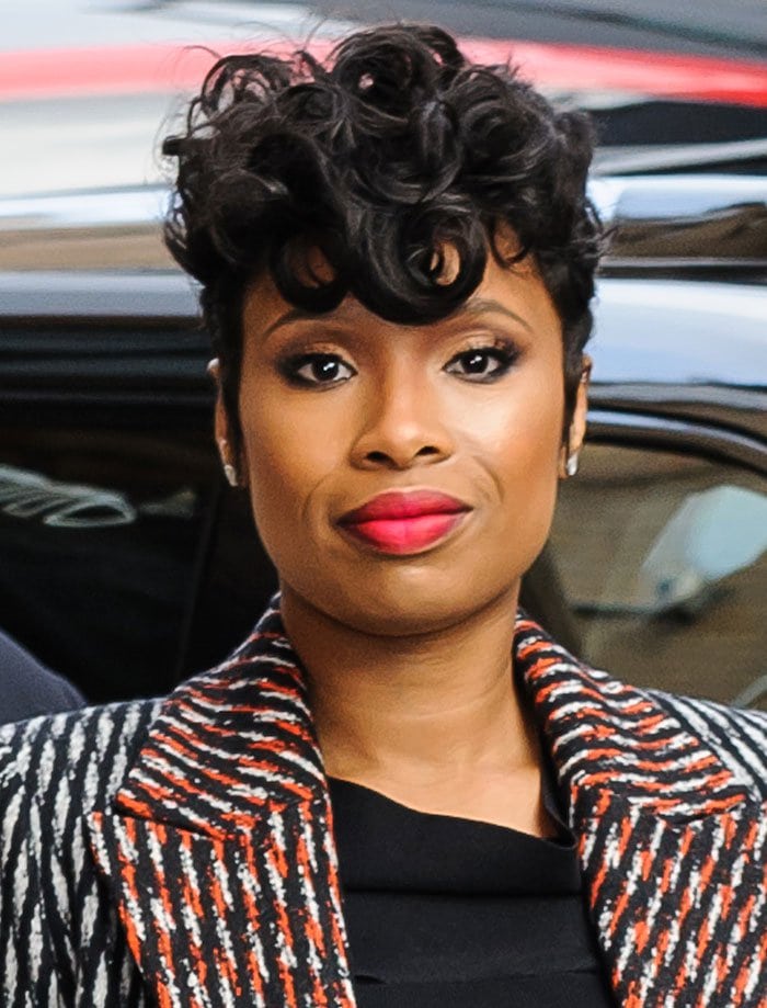Jennifer Hudson's curled pixie, red lipstick and dark eye-makeup