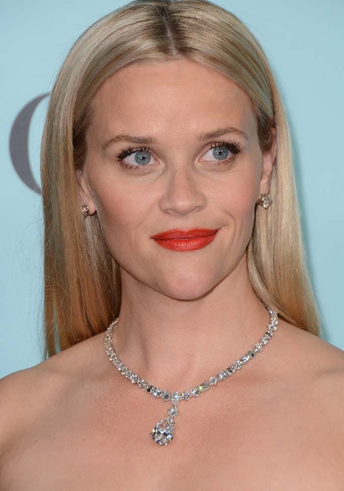 Reese Witherspoon wears her hair down to show off her necklace at the Tiffany Co. Blue Book Gala