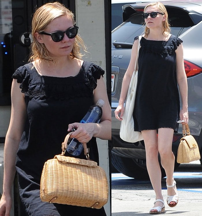 Kirsten Dunst elevates her casual black mini dress with a rare Salvatore Ferragamo “Sofia” woven wicker bag, crafted from tightly woven natural willow and finished with smooth Cuoio leather trim and a signature gold-tone Gancini clasp