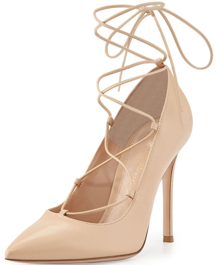 Gianvito Rossi Femi Pumps Nude Leather
