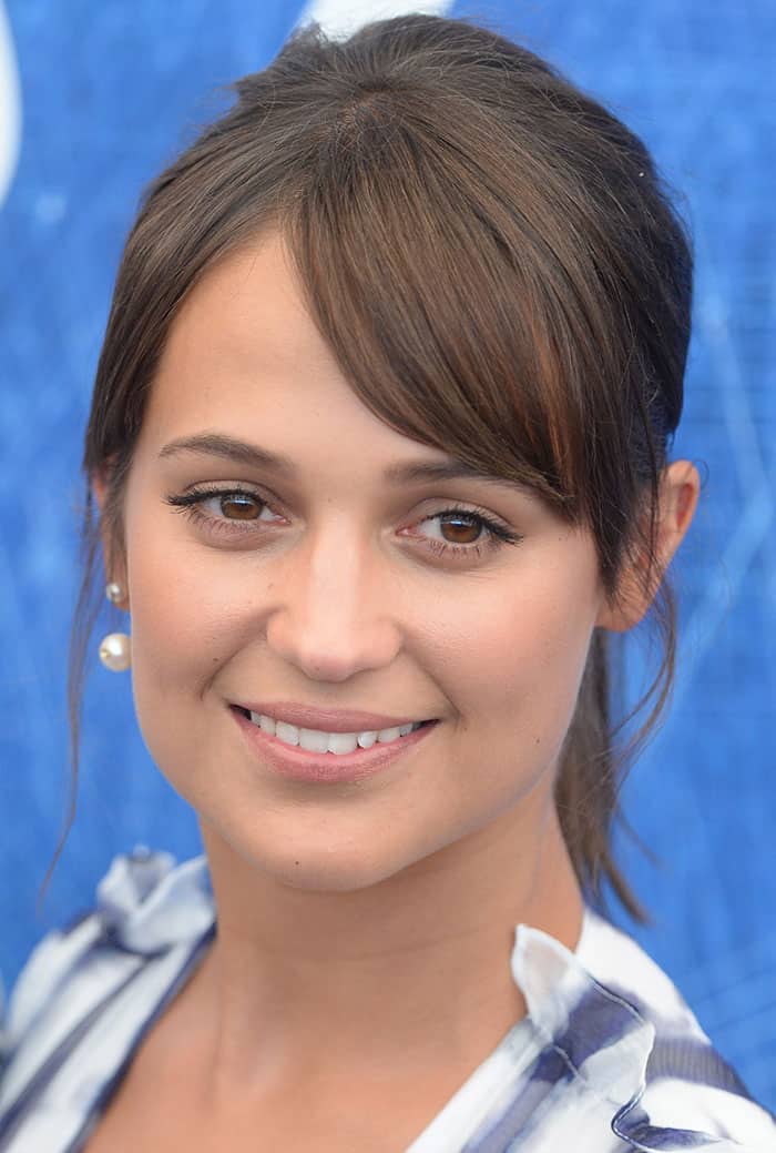 Alicia Vikander's quirky Delfina Delettrez pearl earring