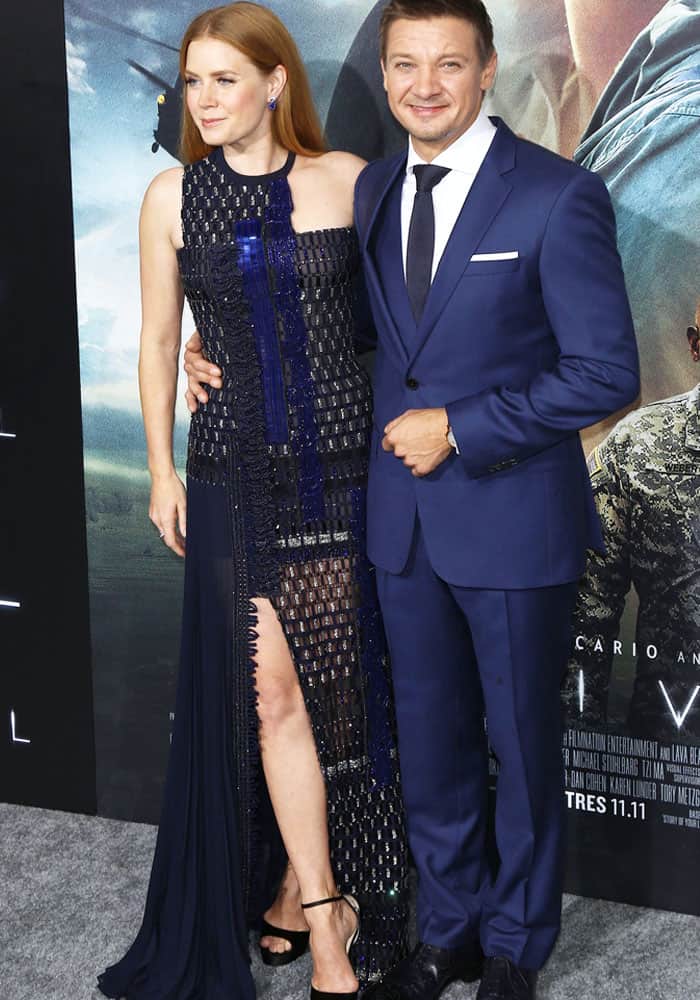 amy-adams-arrival-la-jimmy-choo-2