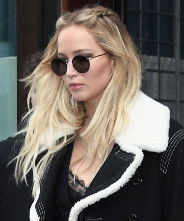 Jennifer Lawrence completed her look with a pair of classic round sunglasses, giving her an effortlessly cool, modern vibe while out in New York