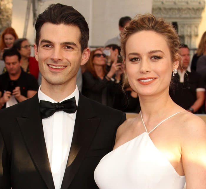 Brie Larson looked radiant in a custom Jason Wu white gown as she posed alongside her fiancé, Alex Greenwald, at the 2017 Screen Actors Guild Awards