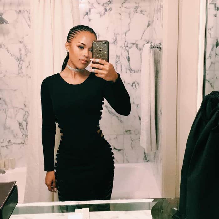 Serayah takes a selfie in her bathroom before the all-star event