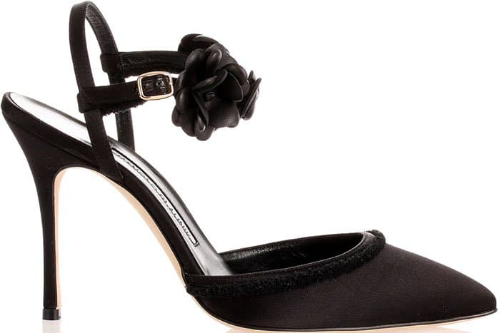 Manolo Blahnik "Volvonapla" Pumps Black