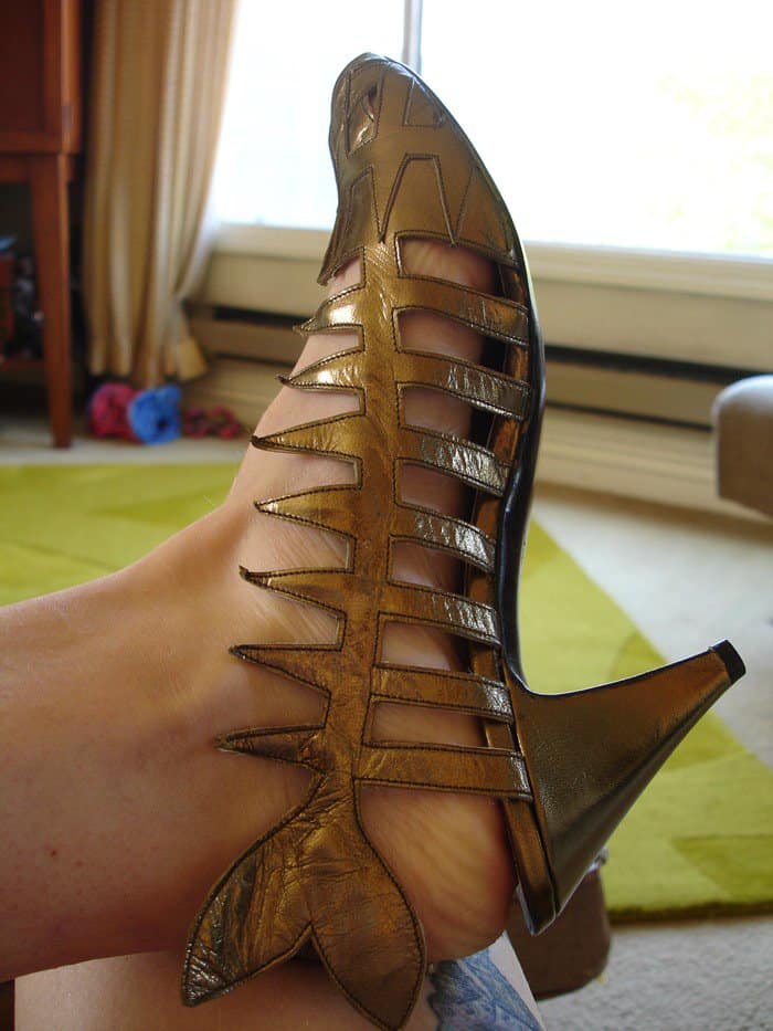 Dead Fish Shoe in Gold