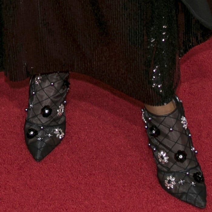Kerry Washington showing off her feet in Roger Vivier 'Net' booties