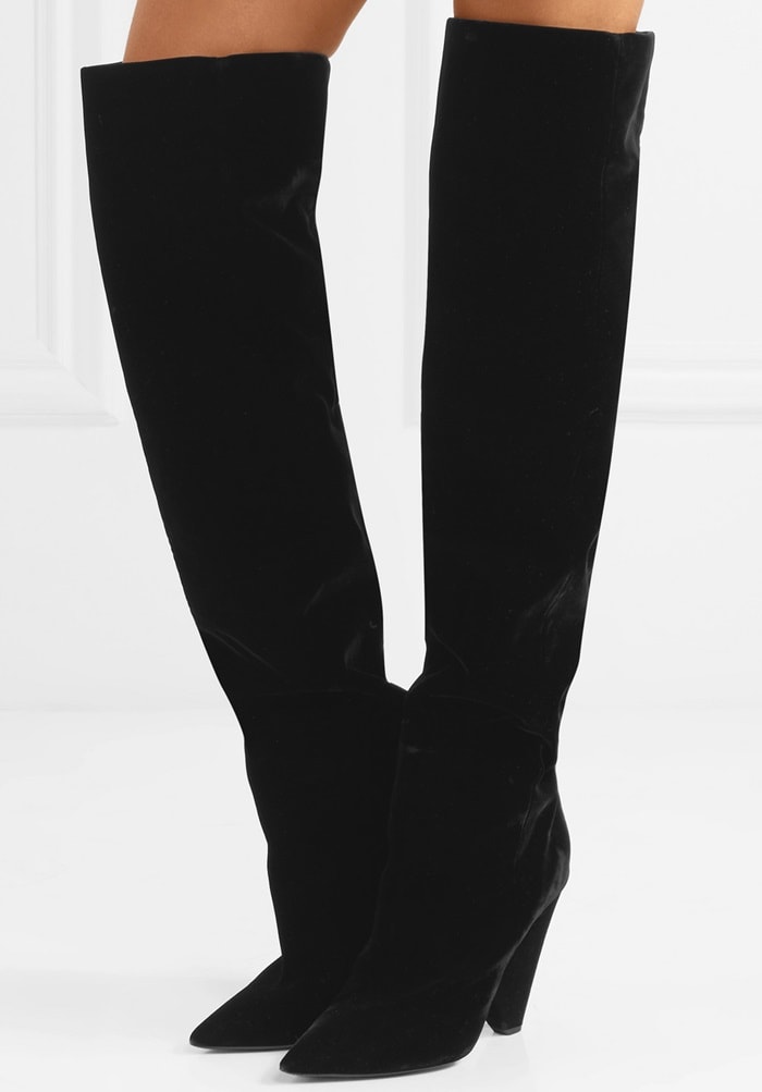 This Italian-made pointed pair is made from sumptuous velvet that has a subtle slouch