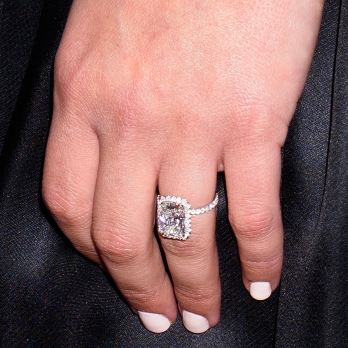 Lea Michele's engagement ring was designed by Leor Yerushalmi and The Jewelers of Las Vegas