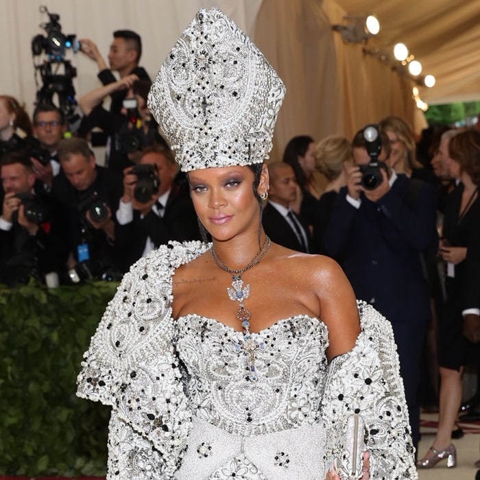 Rihanna gave off major Pope vibes at the 2018 Met Gala