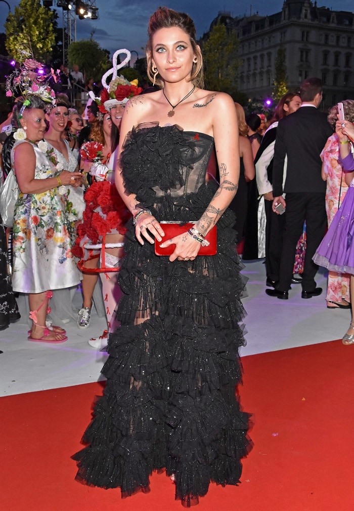 Paris Jackson rocking in a black Dolce Gabbana Secret Show Spring 2018 gown