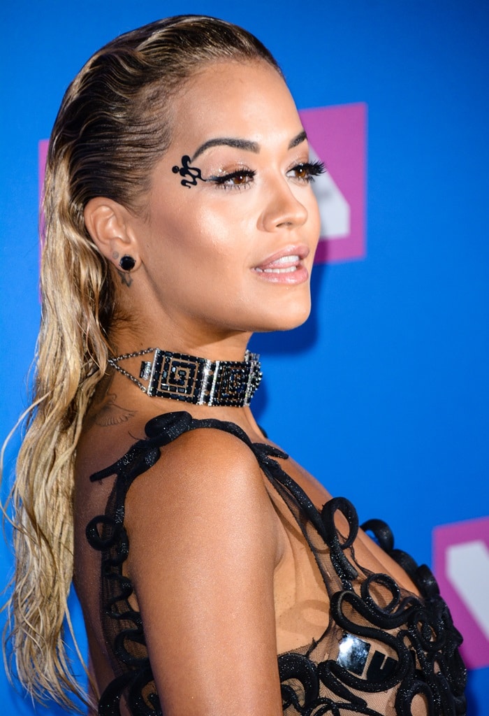 Rita Ora's bejeweled eye makeup at the 2018 MTV Video Music Awards held at Radio City Music Hall in New York City on August 20, 2018