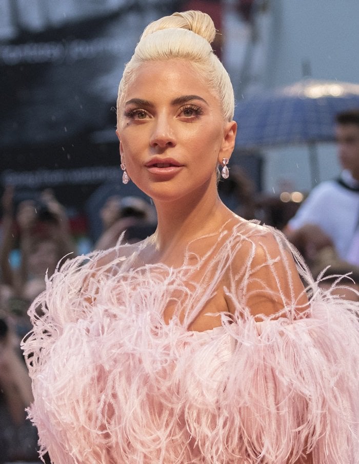 Lady Gaga was absolutely breathtaking in her strapless Valentino Fall 2018 Haute Couture ball gown