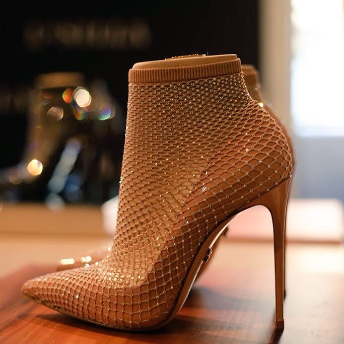 Le Silla Gilda Stocking Pumps