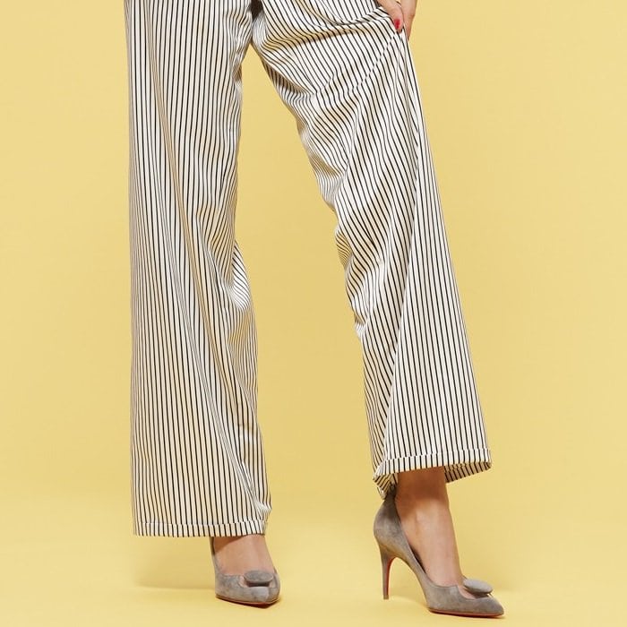 Shadow-Gray Suede Moon Pumps With PVC Circle