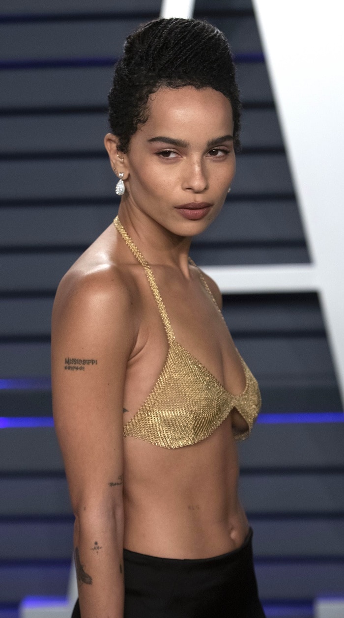 A closer look at Zoë Kravitz’s show-stopping halter bra, crafted from 18-karat gold and part of Tiffany Co.'s Elsa Peretti collection