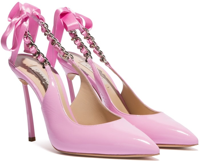 These chic Kelly Blade slingbacks will highlight your outfit