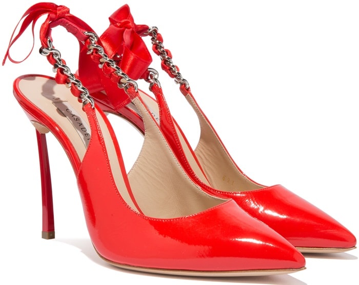 These chic Kelly Blade slingbacks will highlight your outfit