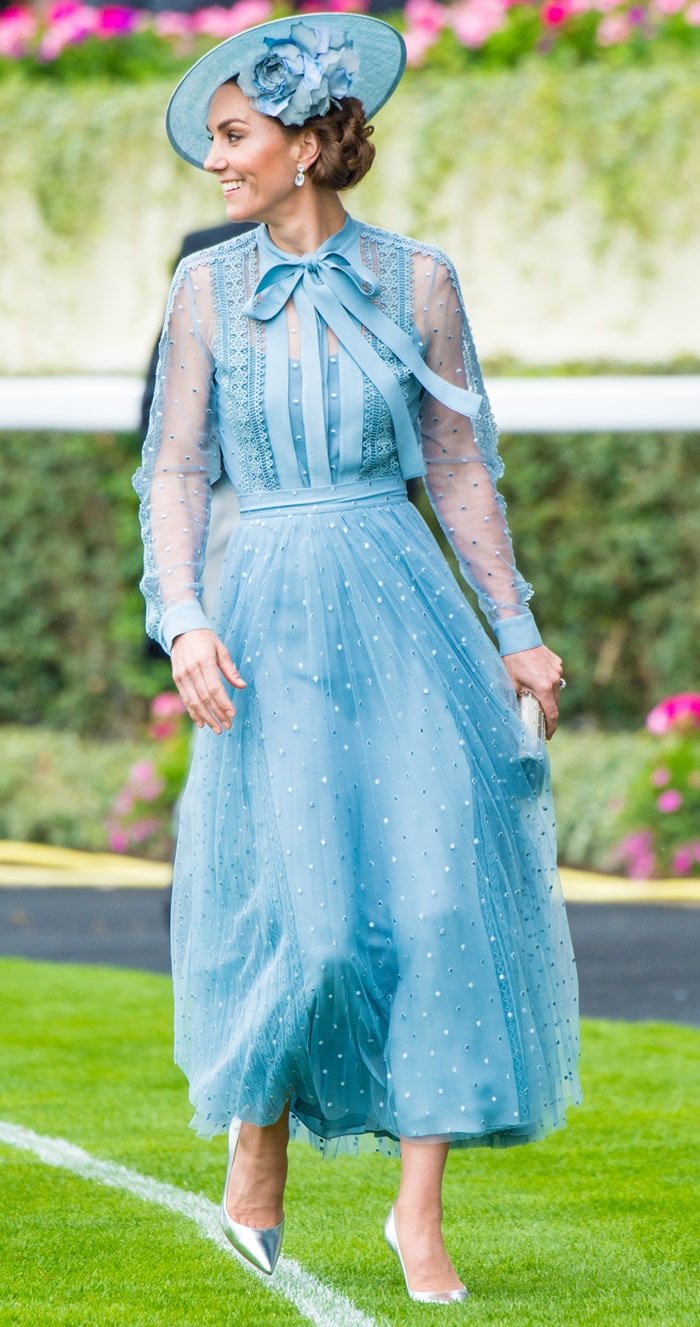 Catherine, Duchess of Cambridge (aka Kate Middleton) wore metallic Gianvito Rossi pumps