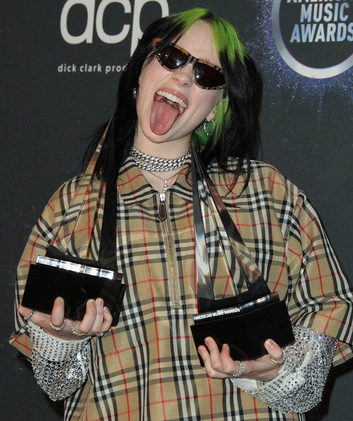 Billie Eilish turning heads with her Burberry ensemble at the 2019 American Music Awards