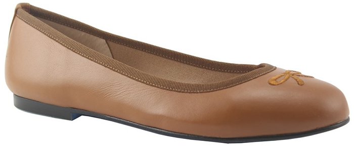 This classic Nicky Hilton x French Sole ‘Kathy’ ballet flat has a custom embroidered bow detail at the toe, matching the soft leather sourced from Spain