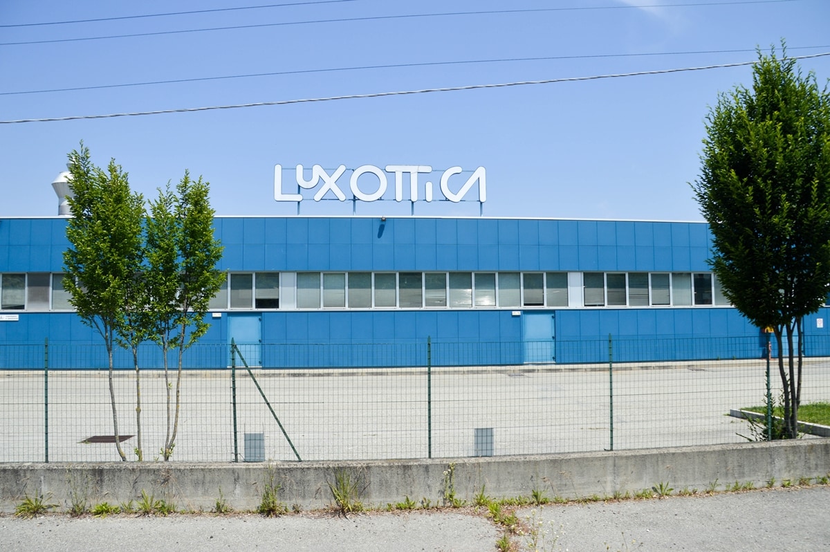 Owned by Italian eyewear company Luxottica, Ray-Ban sunglasses are made in a number of countries including Italy and China
