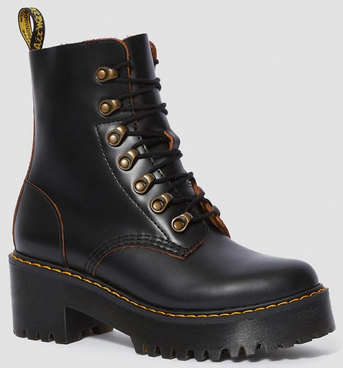 Combining rugged charm with feminine grace, these Dr. Martens Leona boots in vintage smooth leather bring a refined edge to jogger outfits