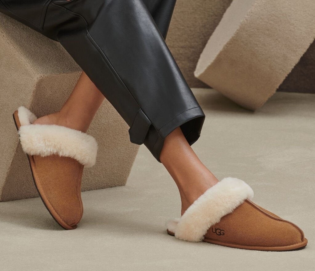 This comfy, water-resistant suede house slipper is trimmed and lined with genuine sheepskin