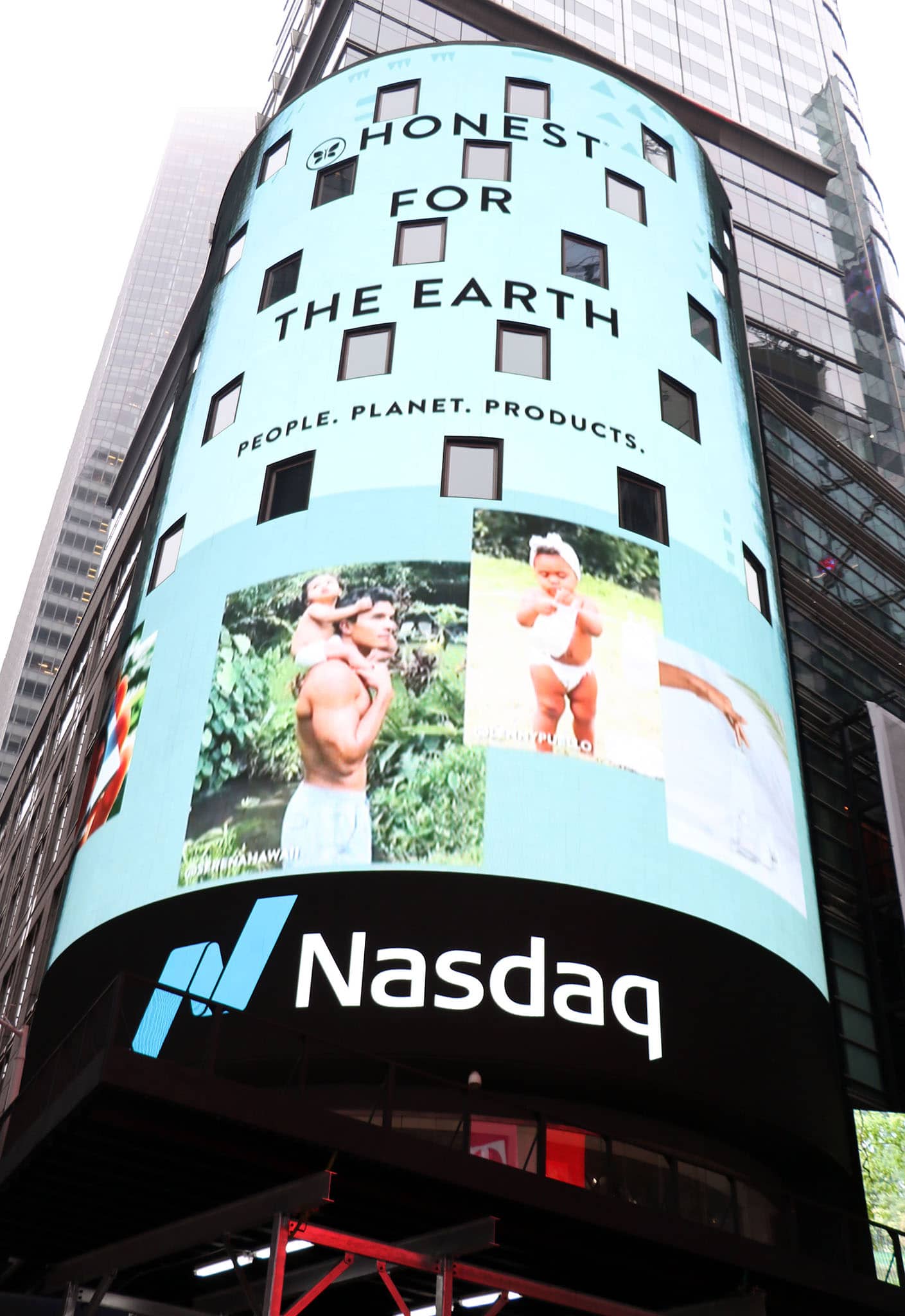 The Honest Company’s “Honest for the Earth” Nasdaq billboard towered above Times Square as Jessica Alba celebrated the company’s public debut in New York City
