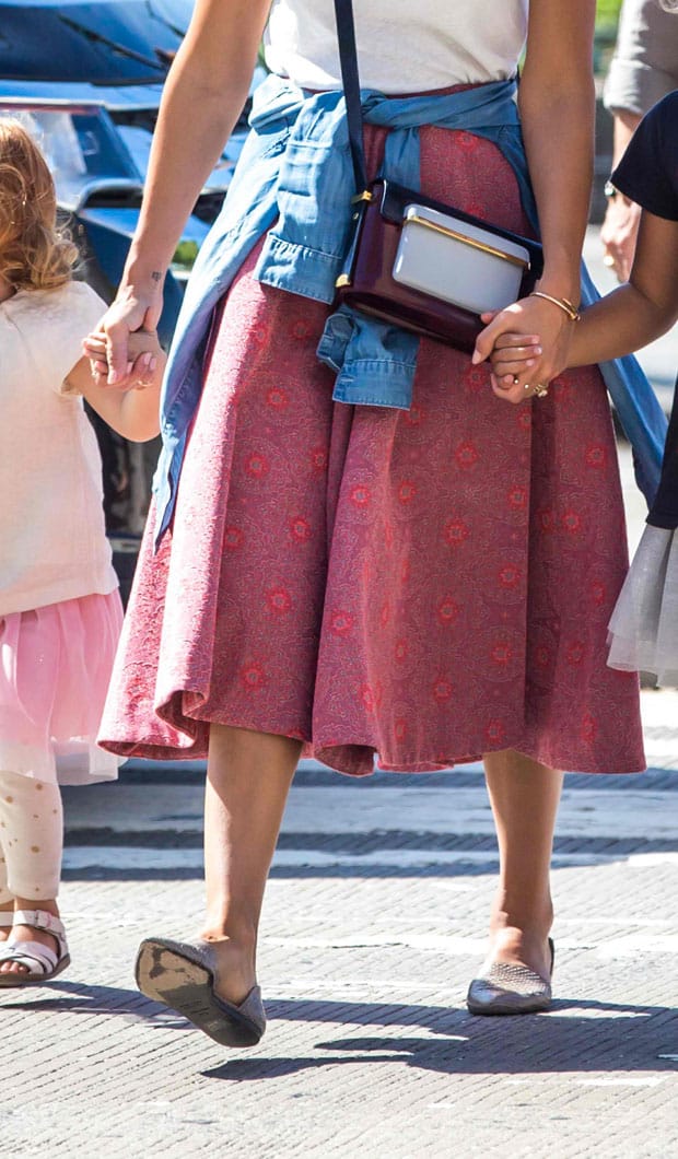 Jessica Alba styled a circled pink textured pattern HM midi skirt with flats and a colorful Mary Katrantzou MVK Medium satchel crossbody bag