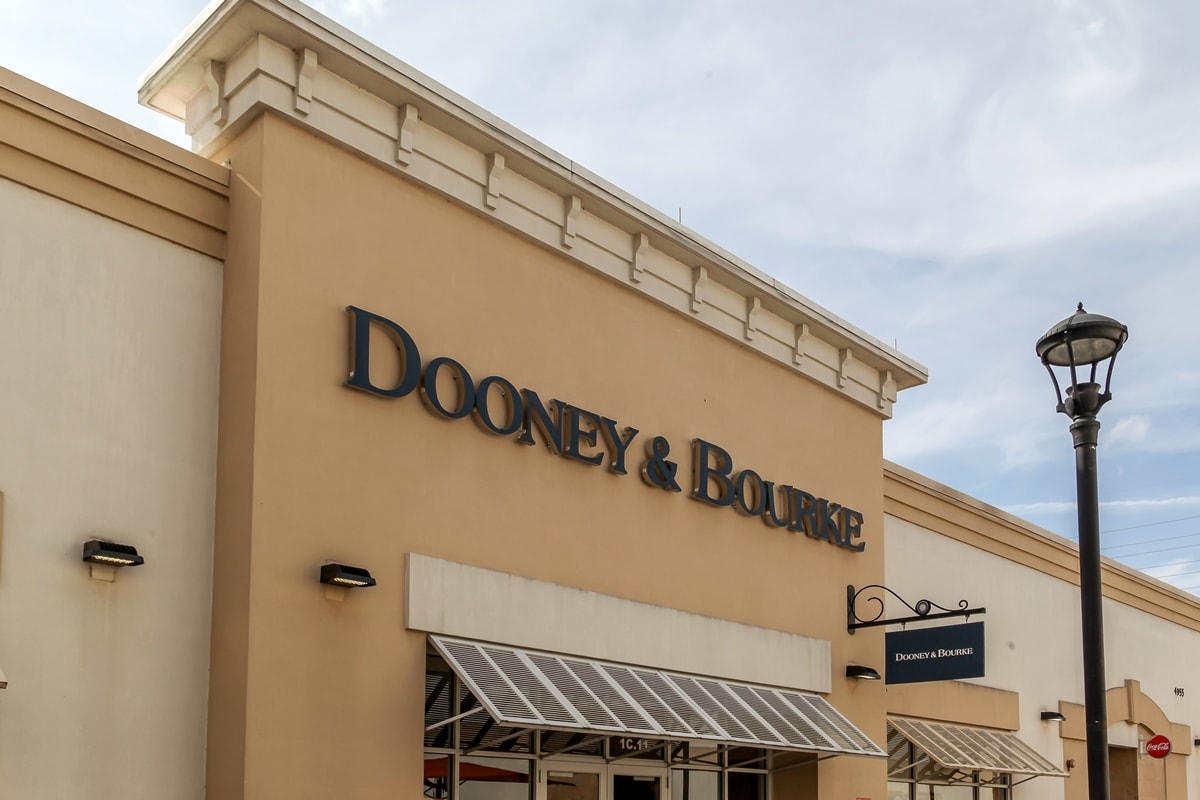 Dooney Bourke is one of the most popular American handbag brands