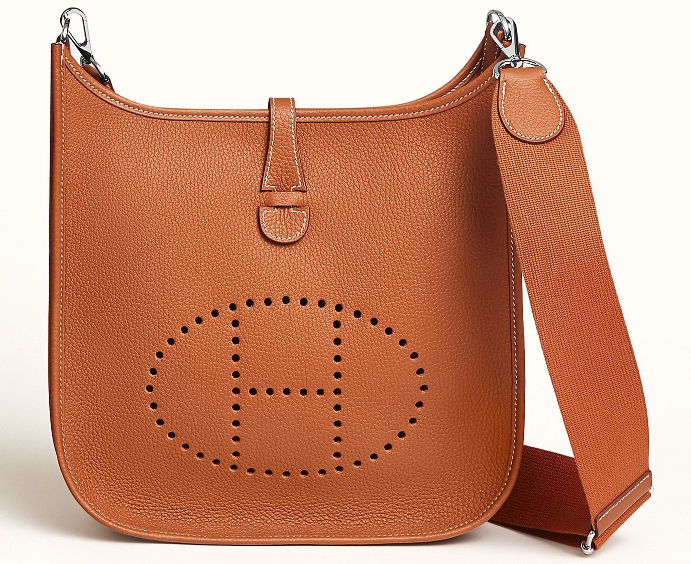 The Evelyne bag was initially designed as a carryall for horse grooming equipment but was moved from the equestrian to leather goods department in early 2000s