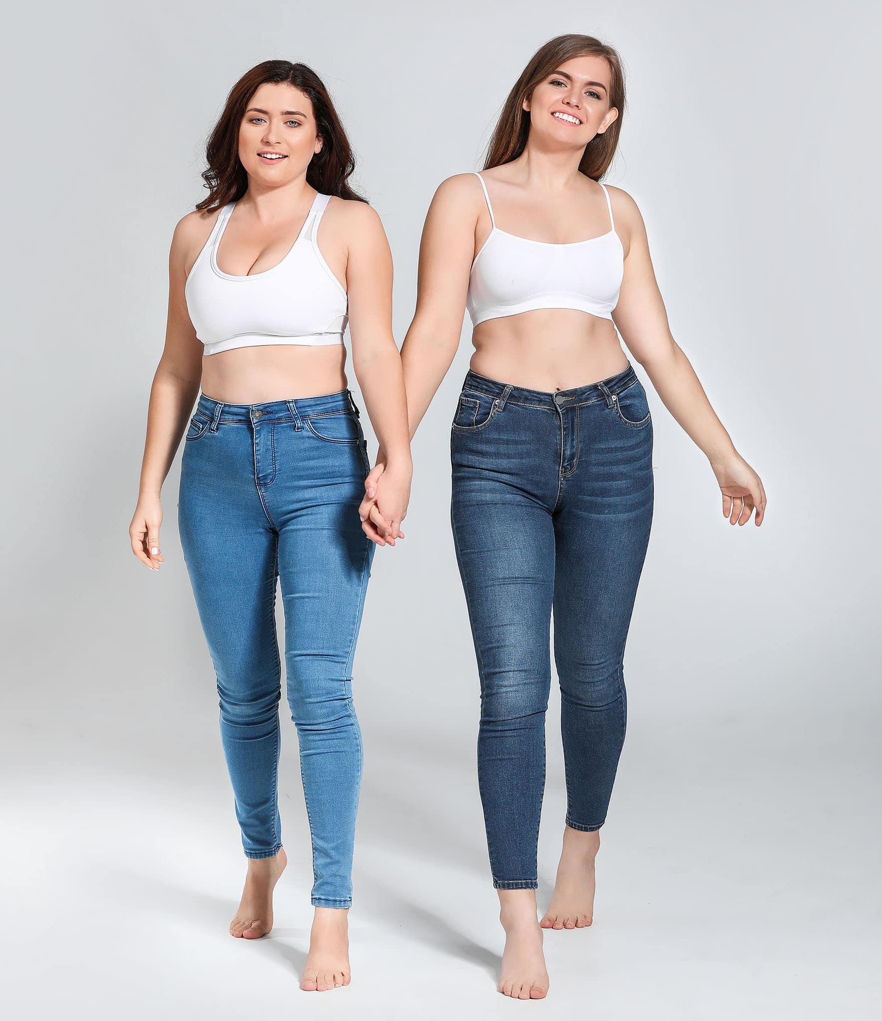 High-rise ankle-length jeans, ideal for plus-size women, enhance curves and create a slimmer appearance