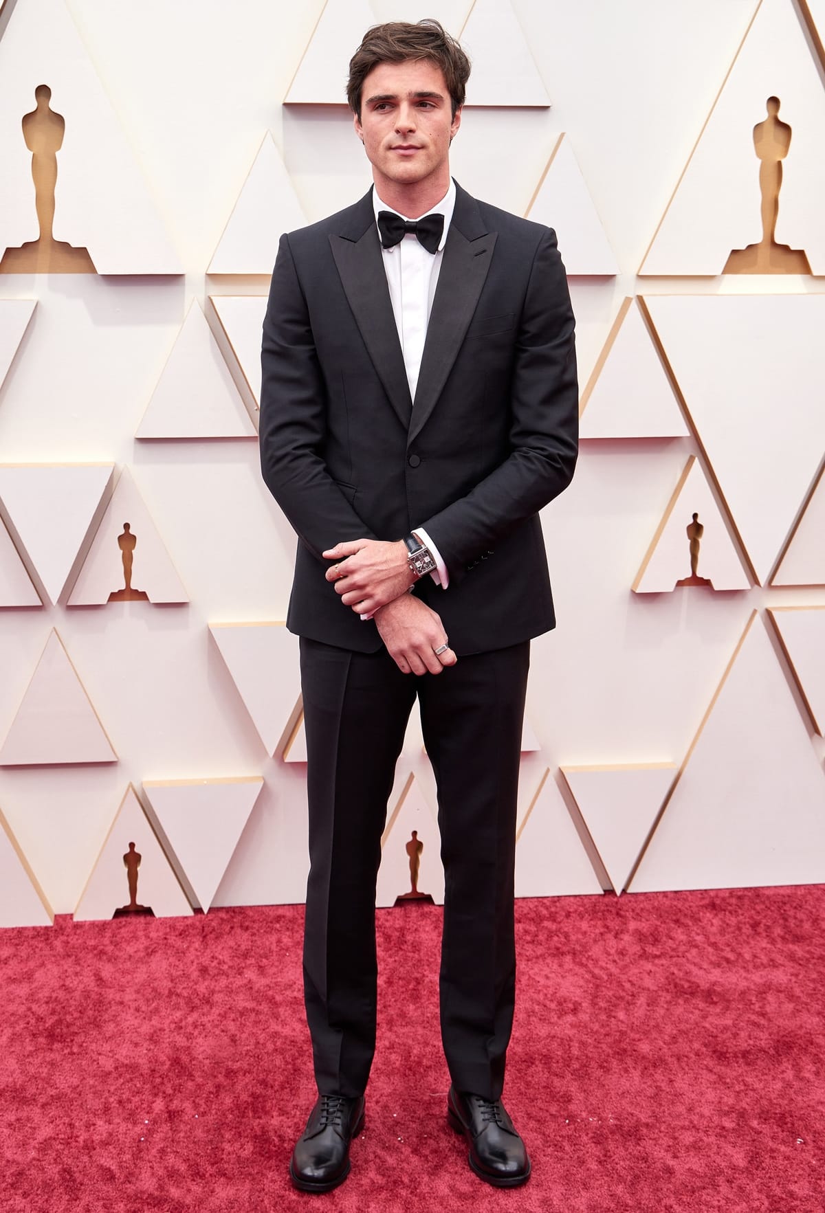 Jacob Elordi wearing Burberry with David Yurman jewelry and a TAG Heuer watch at the 94th Annual Academy Awards at Hollywood