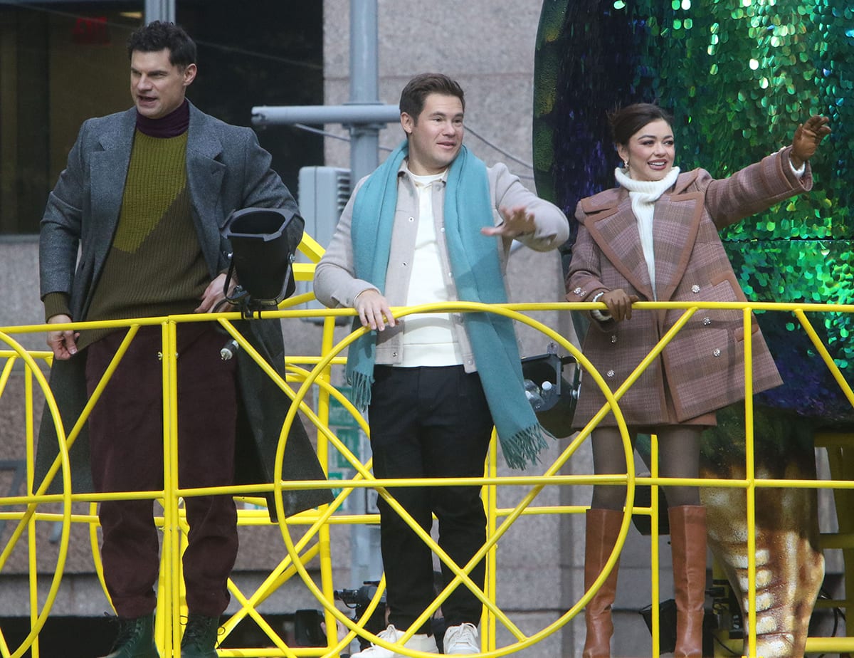 Flula Borg, Adam Devine, and Sarah Hyland at Macy's Thanksgiving Day Parade on November 24, 2022