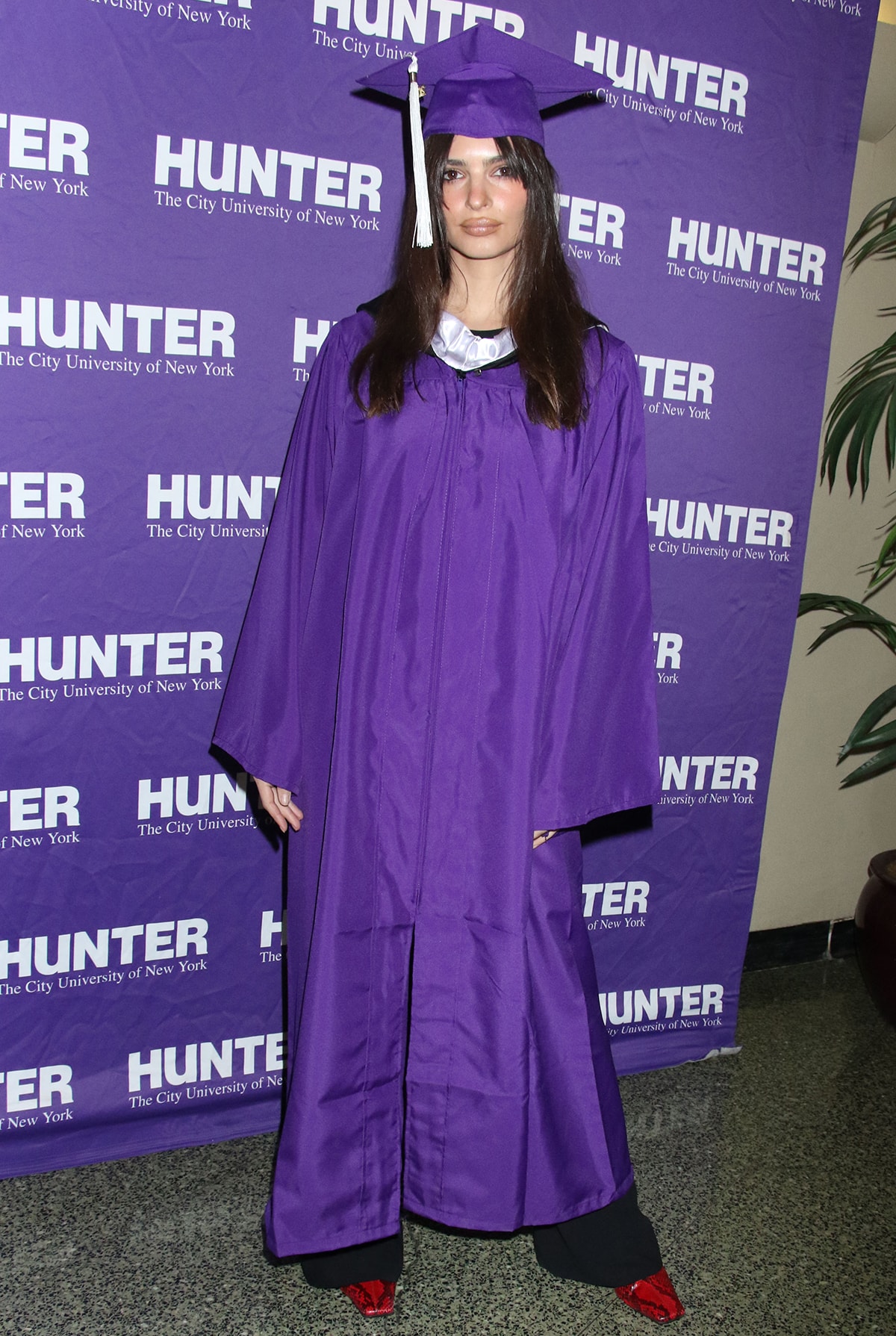 Emily Ratajkowski recalls quitting college to pursue a career in modeling