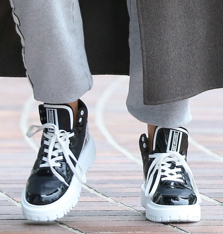 Sofia Vergara completes her sporty attire with the Dior D-Player high-top sneakers