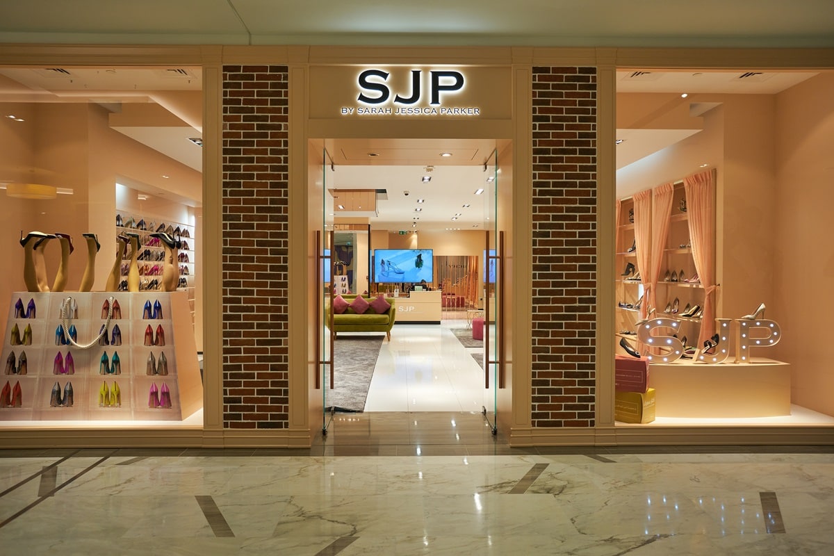 The SJP by Sarah Jessica Parker boutique once showcased rows of colorful heels and elegant displays, a reminder of the actress’s playful, New York-inspired shoe brand that closed in 2024 after a decade in business