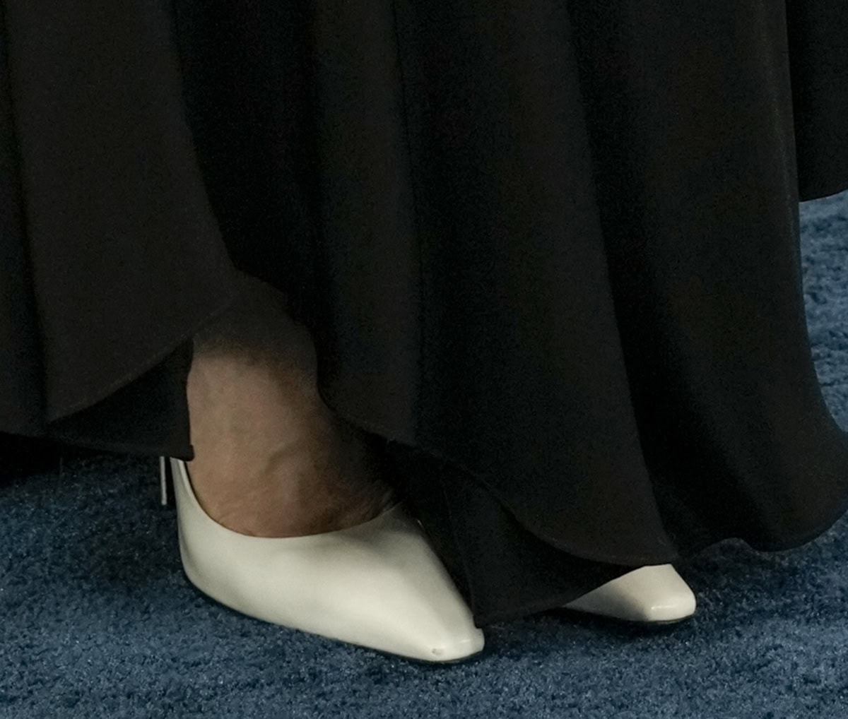 Sarah Paulson slips into a pair of the celebrity-favorite white Jude “Fame” pumps with dagger heels